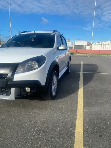 Renault Sandero Stepway Hi-power 1.6 8V 5P 2013