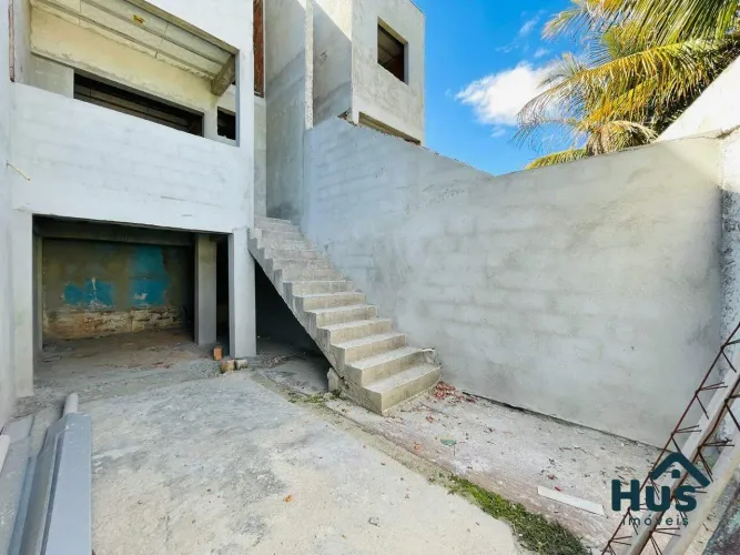 Casa com Entrada Individual Bairro São João Batista.