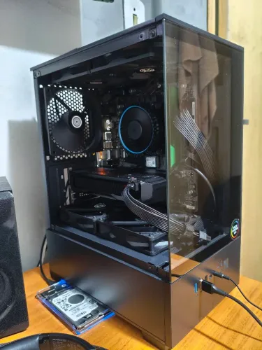 PC Gamer - Configuração nas fotos