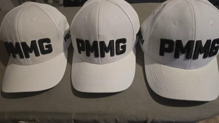 Bone branco PMMG