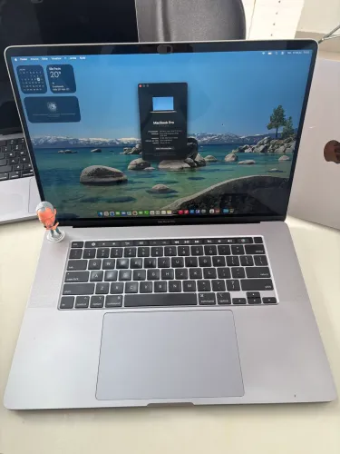 MacBook Pro 16 - A2141