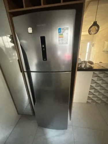 Geladeira Inox Nova