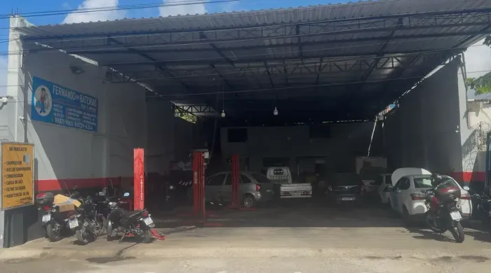 Vendo LOJA Comercial Ampla em B. Viagem Rua movimentada, toda Reformada e Pronta pra vc Em
