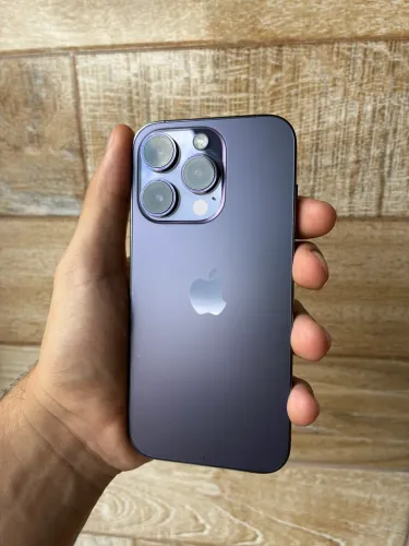 iPhone 15 Pro | 5 Meses de Uso | 90% Bateria | Impecável