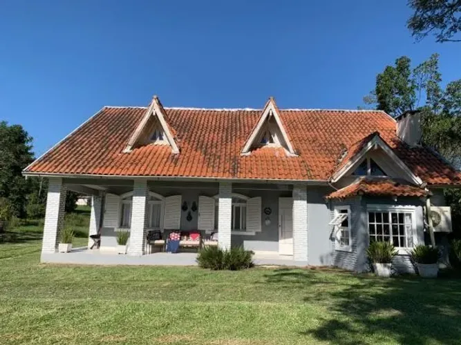 Sítio para Venda - 500m², 5 dormitórios, sendo 2 suites, 3 vagas - Lageado