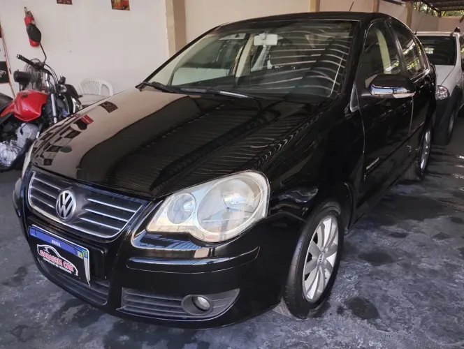 Volkswagen Polo Sed. Comfort. 1.6 MI Tot. Flex 8V 2010