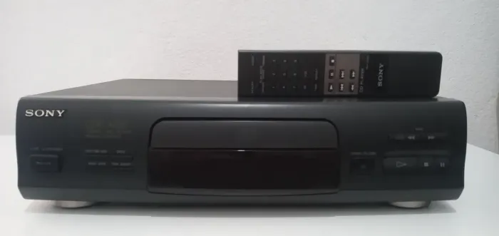 CD Player Sony M28 toca cds