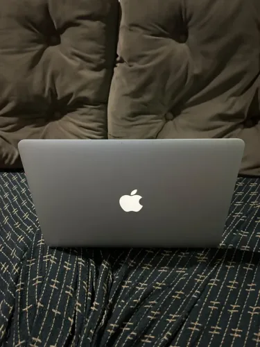 MacBook