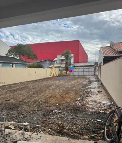 Investidores: Terreno em Cordeiros com Potencial para 25 Kitnets e Alta Rentabil