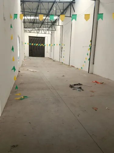 Alugo Galpão Novo na Comendador Leão 