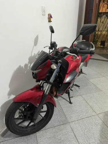 Fazer 250