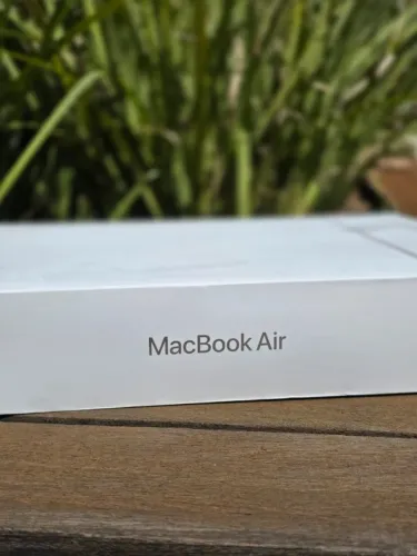 Apple MAC BOOK AIR M5 13' 16/512 Star Light 