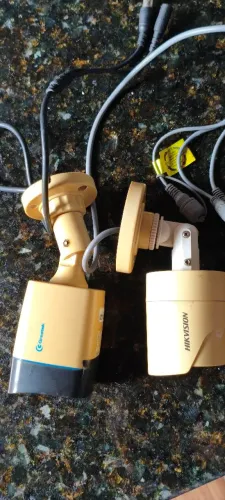 2 CÂMERAS FUNCIONANDO PERFEITAMENTE 