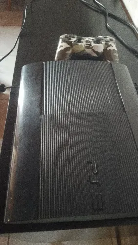 PlayStation 3 bem conservado