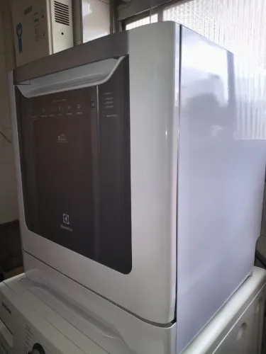 Máquina de Lavar Louça Eletrolux 8 serviços