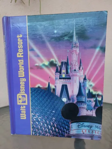 Livro - GUIA WALT DISNEY WORLD RESORT - 1996 - Para colecionador
