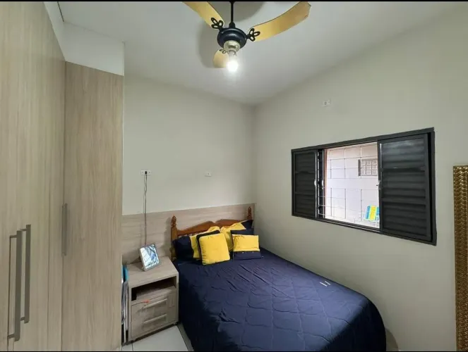 VENDO CASA EM FRANCISCO MORATO -