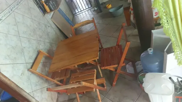 JOGO DE MESA DE MADEIRA DOBRAVEL