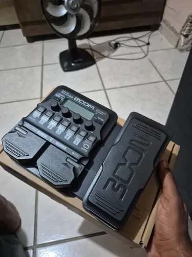Pedaleira ZOOM G1X FOUR