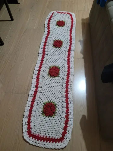 Passadeira em crochê 192x43cm