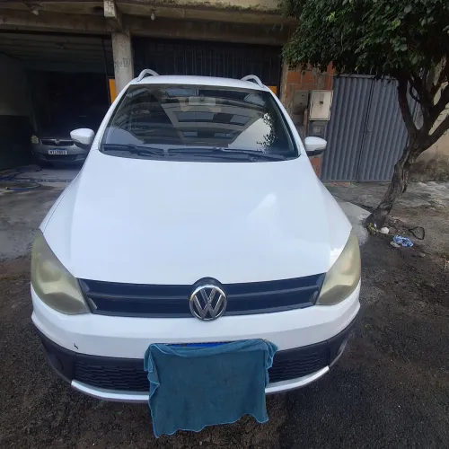 Volkswagen Crossfox 1.6 MI Total Flex 8V 5P 2013