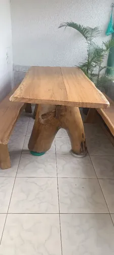 Mesa de madeira 