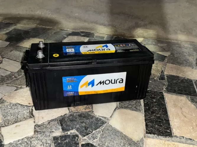 Bateria Moura 180 amperes