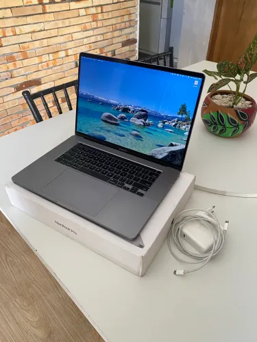 MacBook Pro 16 - 2019 | i7 | 512gb | 16gb RAM | Radeon Pro 4gb