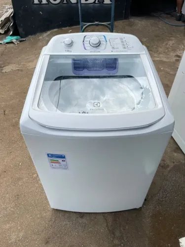 ELECTROLUX 13KG ? LAC13 SEMI NOVA ?