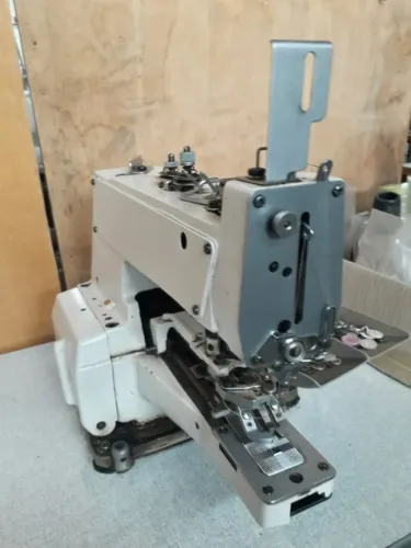 BOTOEIRA MAQUINA DE COSTURA  INDUSTRIAL
