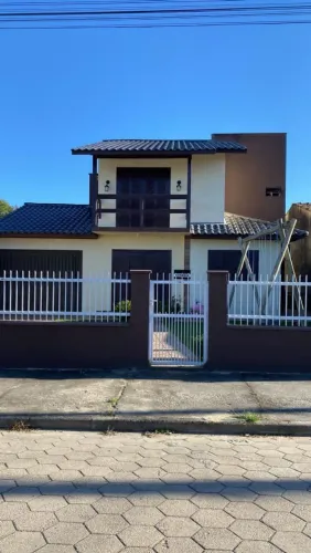 Vendo casa jaguaruna 