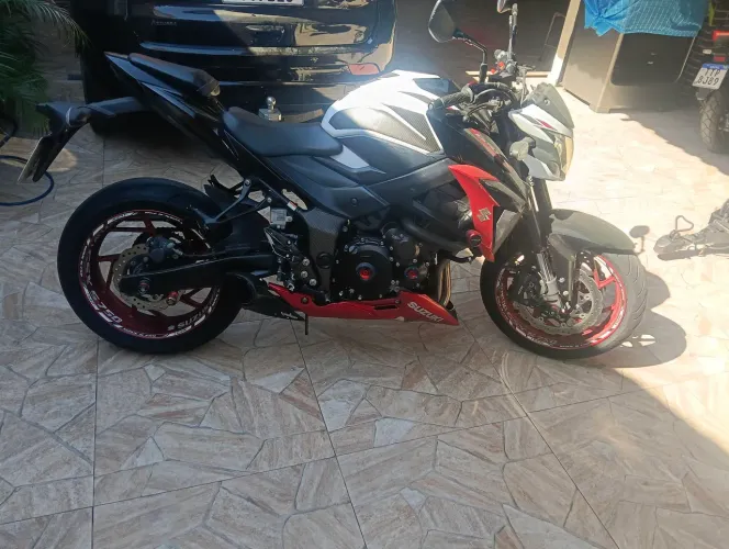 gsX 750 s