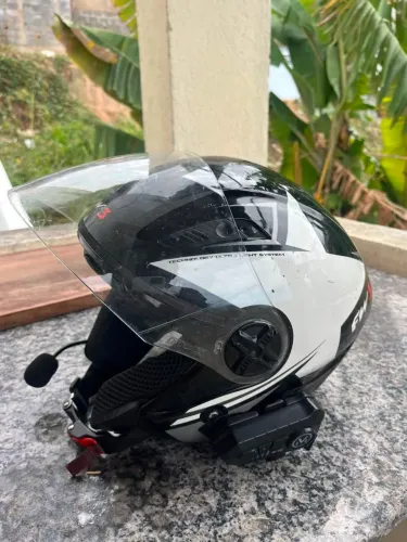 Vendo capacete fw3 gtx vai com intercomunicador junto