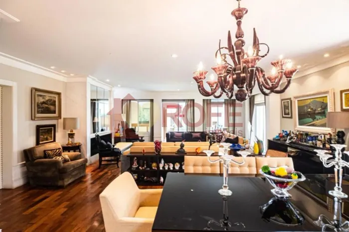 Casa com 5 dormitórios à venda, 667 m²