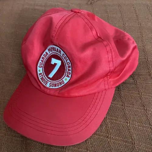 Boné da torcida Guarda Popular do Inter
