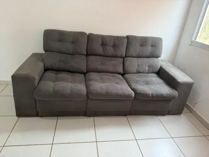 Sofá retrátil de 3 lugares