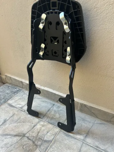 Suporte baú Mt 07 ,
