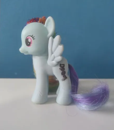 my little pony Raimbow Dash **Leia**
