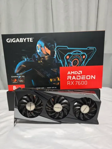 Placa de video Rx 7600 Gigabyte Triple Fan NOVA (Castanhal)
