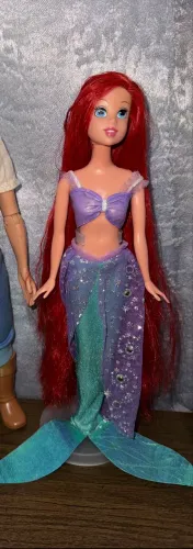 Boneca Ariel Disney.
