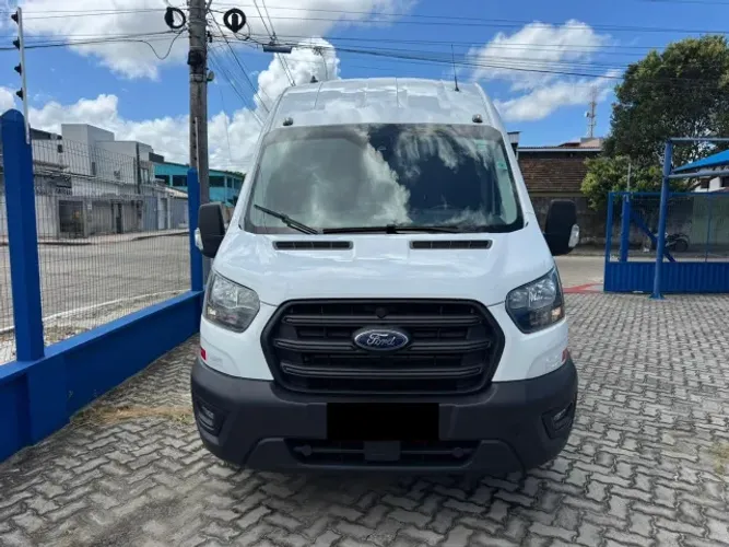 Ford Transit 18L ano 2025