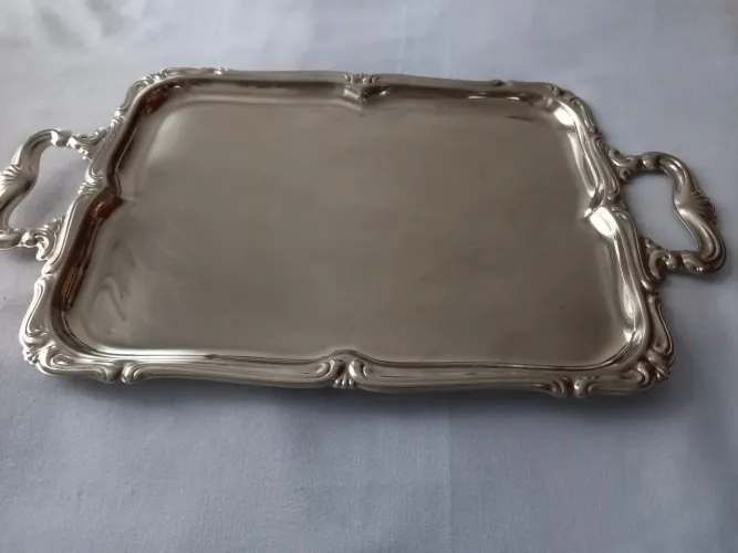 Vendo uma bandeja de inox meridional 