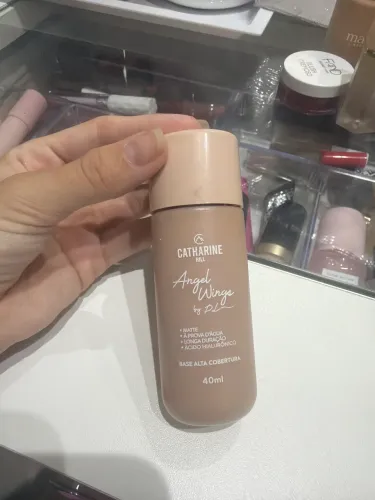 Maquiagens seminovas- preço baixo 