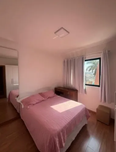 Aluguel de quarto com banheiro independente!