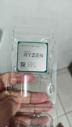 Ryzen 5 PRO 2400G + Cooler
