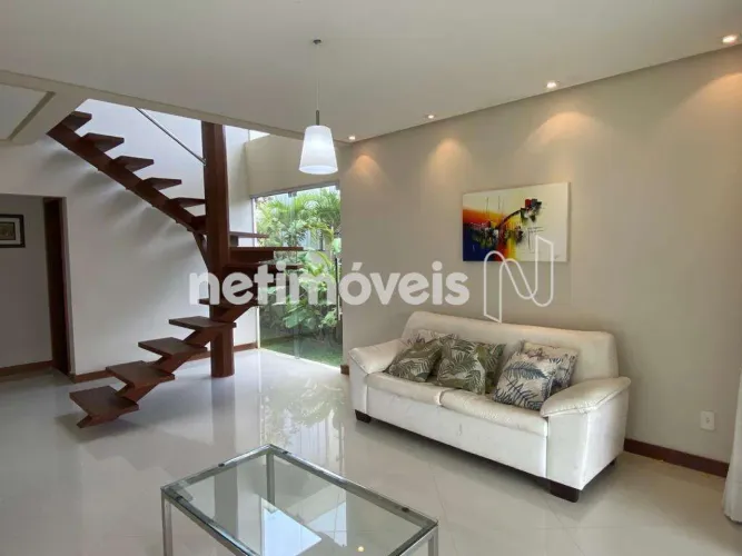 LINDA CASA NO CONDOMÍNIO VILAS DO JACUÍPE