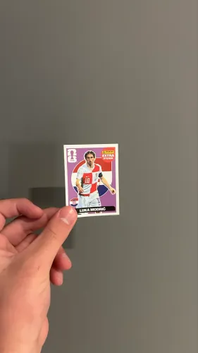 KIT Três Figurinhas Legends Kylian Mbappé e Luka Modric Regular e Moisés Caicedo Bronze 