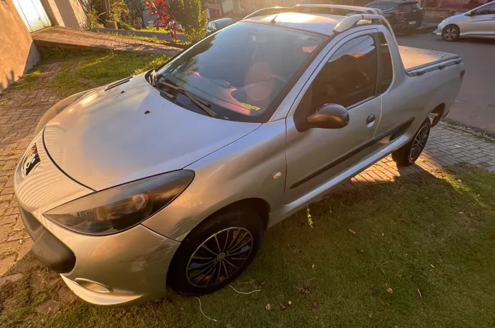 Peugeot Hoggar XR 1.4 Flex 8V 2P 2011