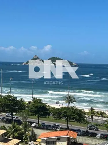 Flat : / Residencial / Barra da Tijuca