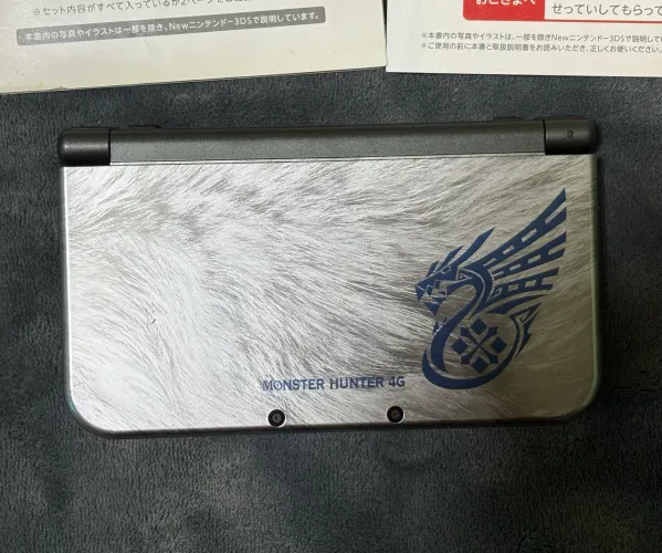 Nintendo New Nintendo 3DS LL edição limitada Monster Hunter